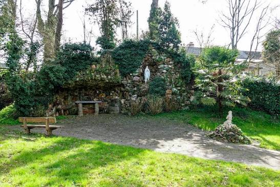 GROTTE lOURDES