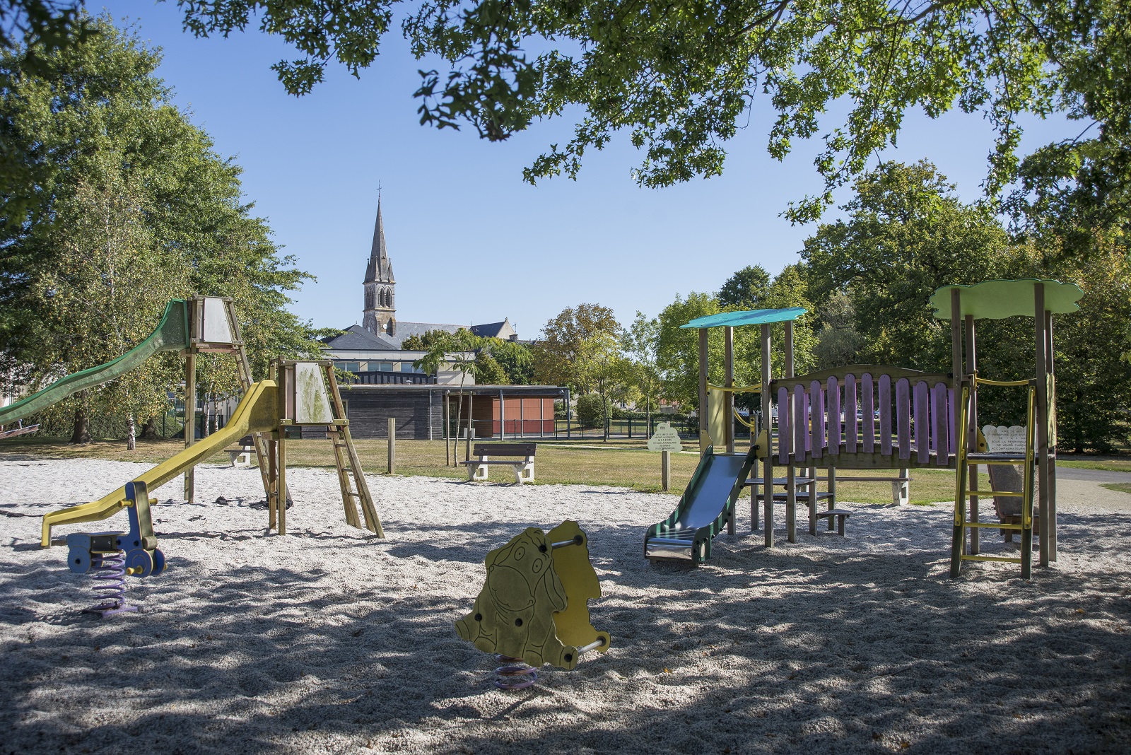 LE PARC DE LOISIRS_4