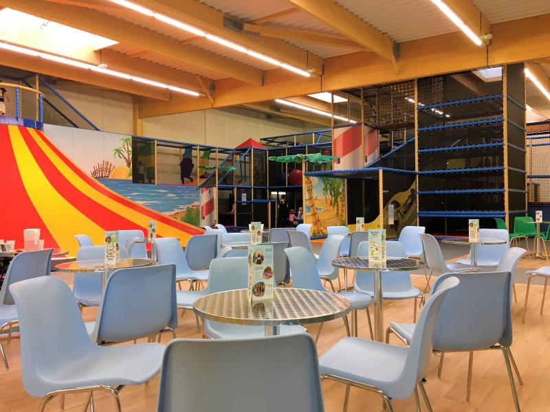 Looping Party, aire de jeux couverte pour les enfants au Pouliguen_1