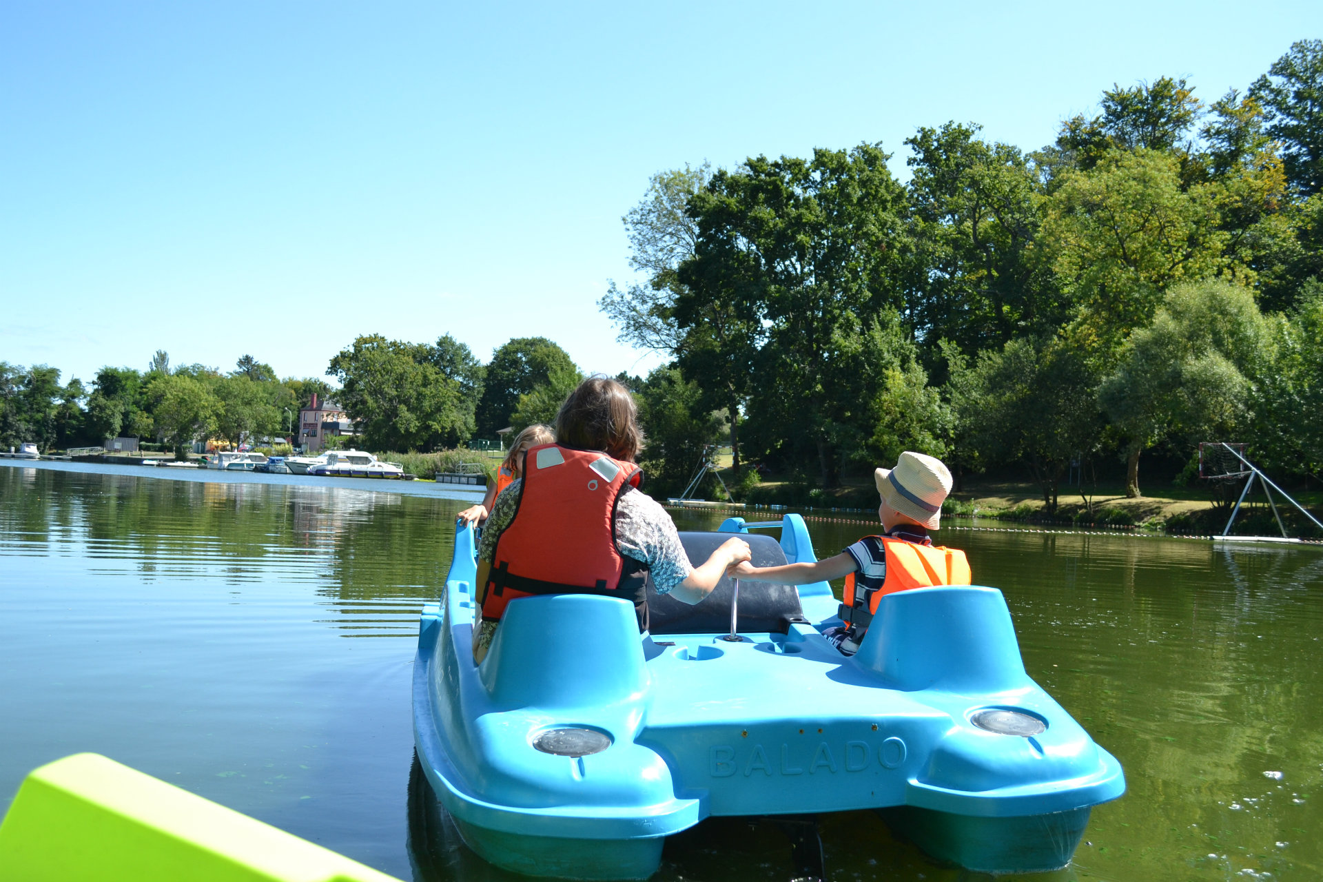 Location de pédalo base nautique de Saint-Clair à Guenrouët_1
