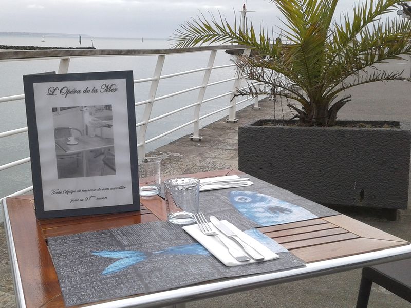 Restaurant L'Opéra de la Mer sur la Promenade du Port au Pouliguen_1