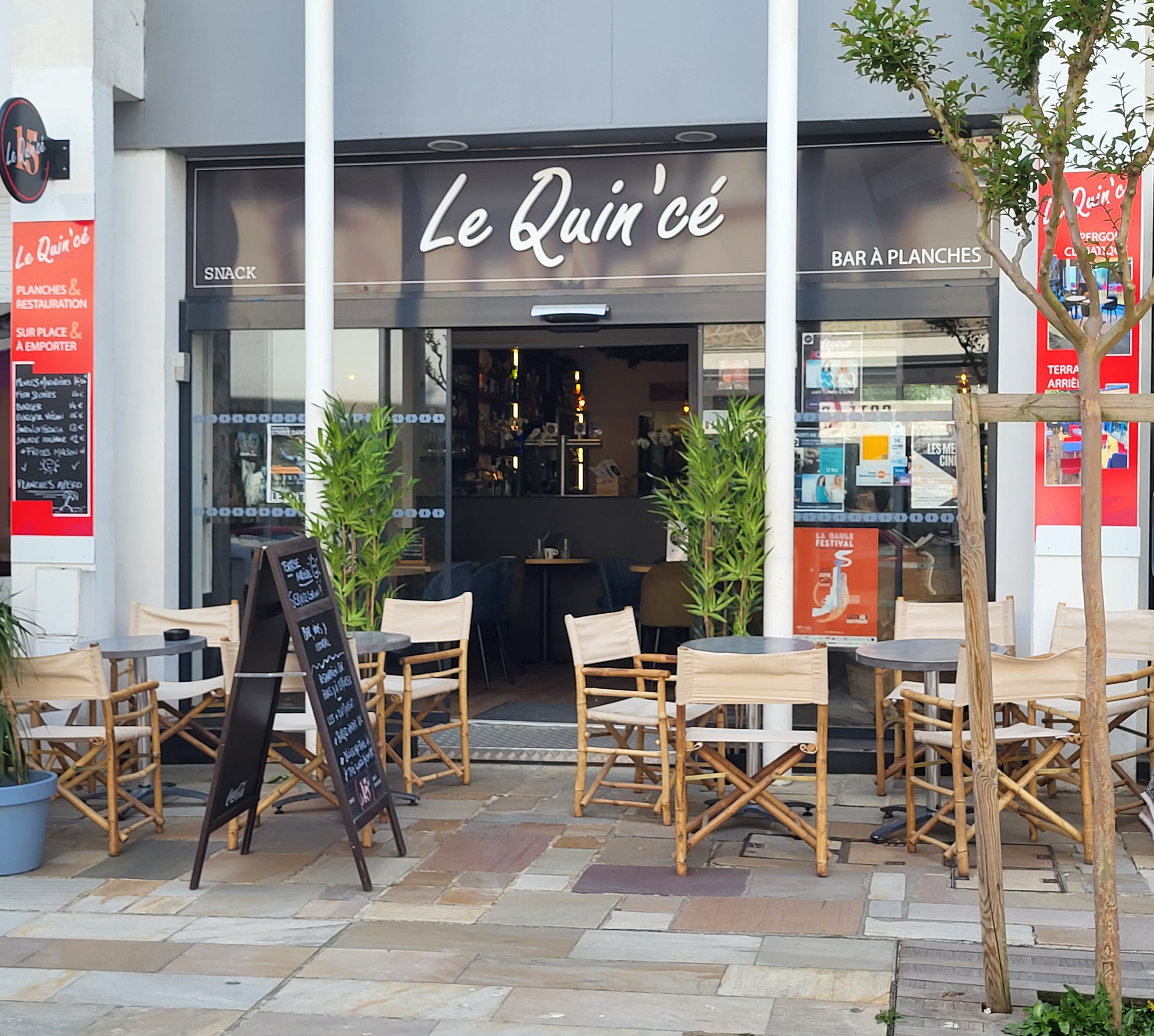 Bar restaurant le Quin'Cé à la Baule Terrasse extérieure_1