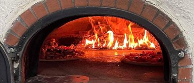 La Roulotte en feu - Pizzas au feu de bois - Herbignac_1