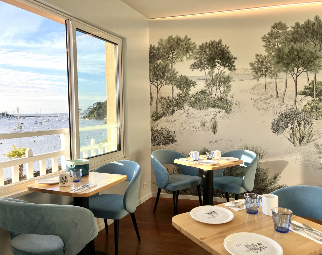 Salle de petit-déjeuner hôtel Beau Soleil_6