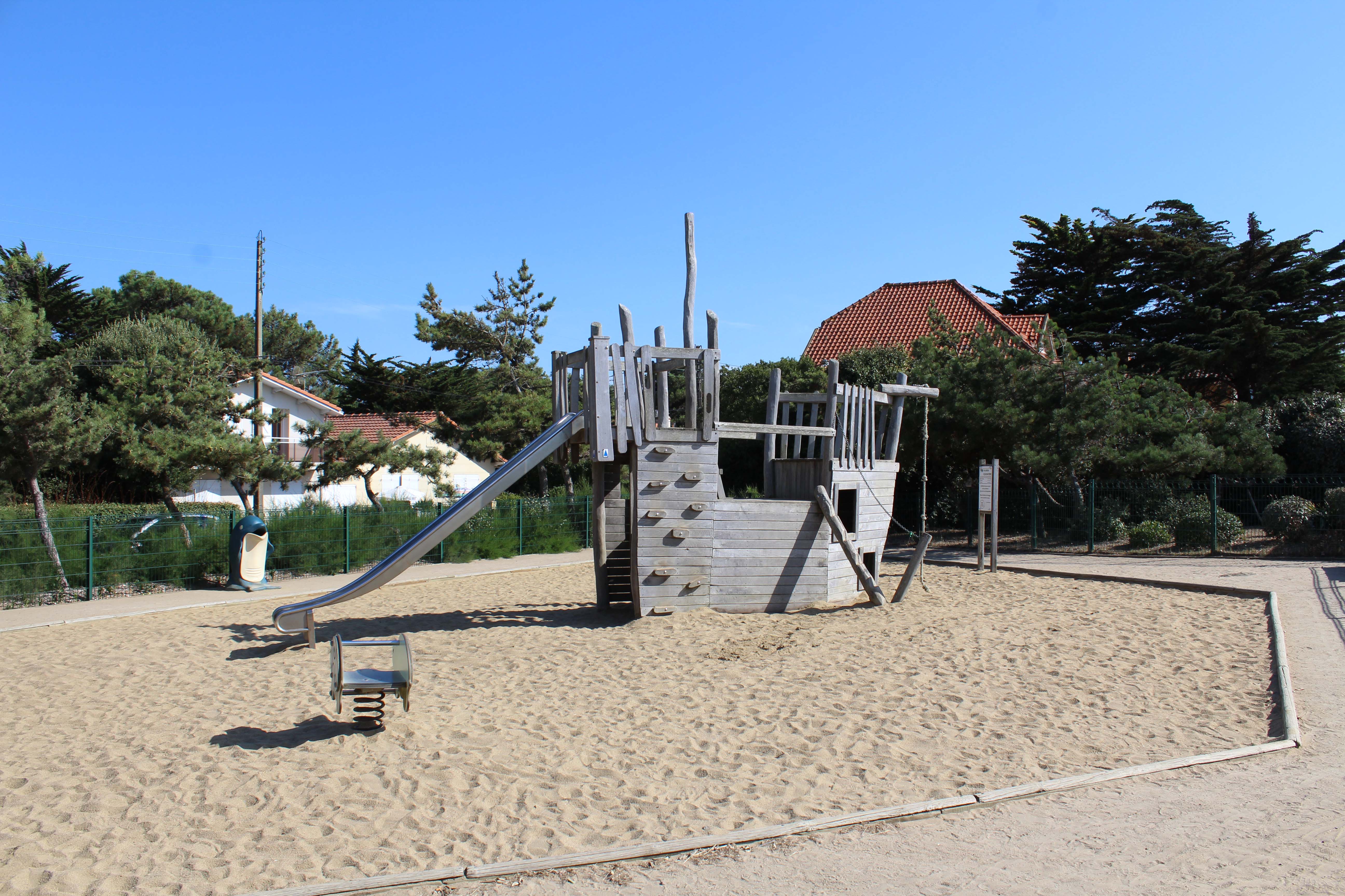 aire-jeux-enfants-st-brevin-beauval-1-1731_1