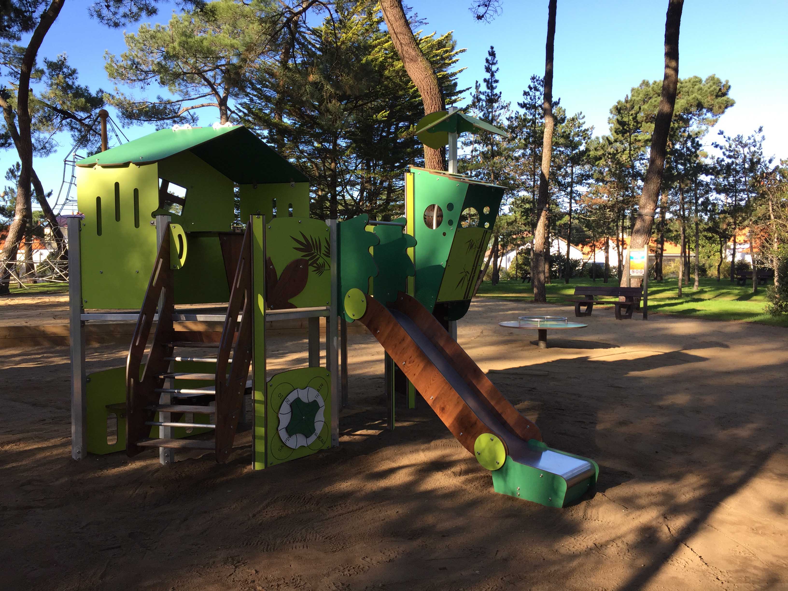 parc-des-sylphes-st-brevin-aire-de-jeux-pique-nique-8-2049_1