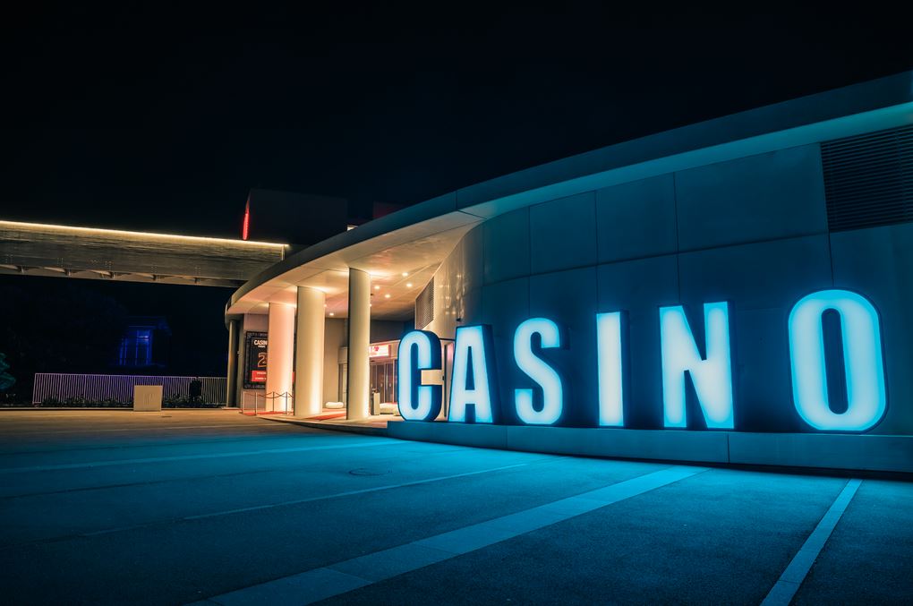 Casino de Pornic by night_1