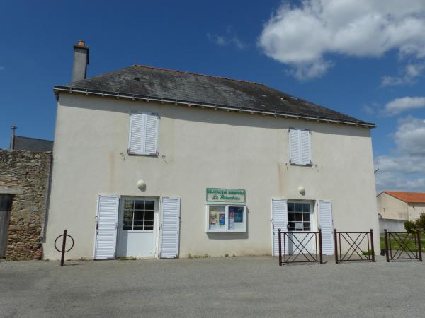 bibliotheque-corsept-1671_1