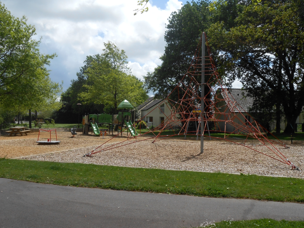 aire-de-jeux-blain-44-loi-1
