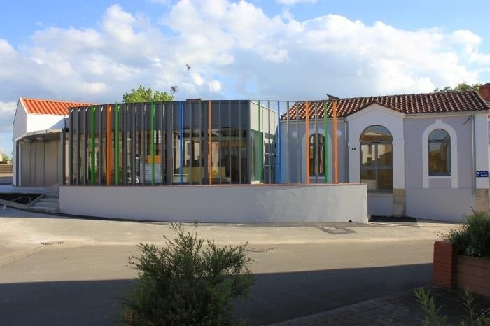 la-place-aux-livres-corcoue-sur-logne-44-loi-1