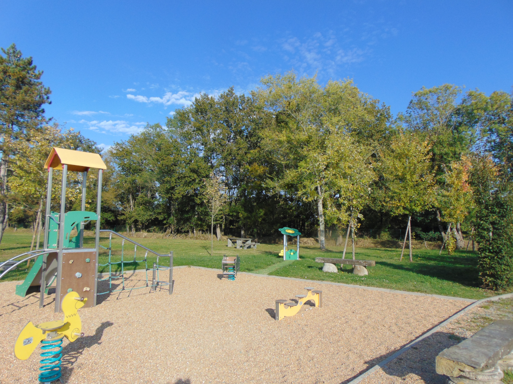 aire-jeux-La-Chevallerais